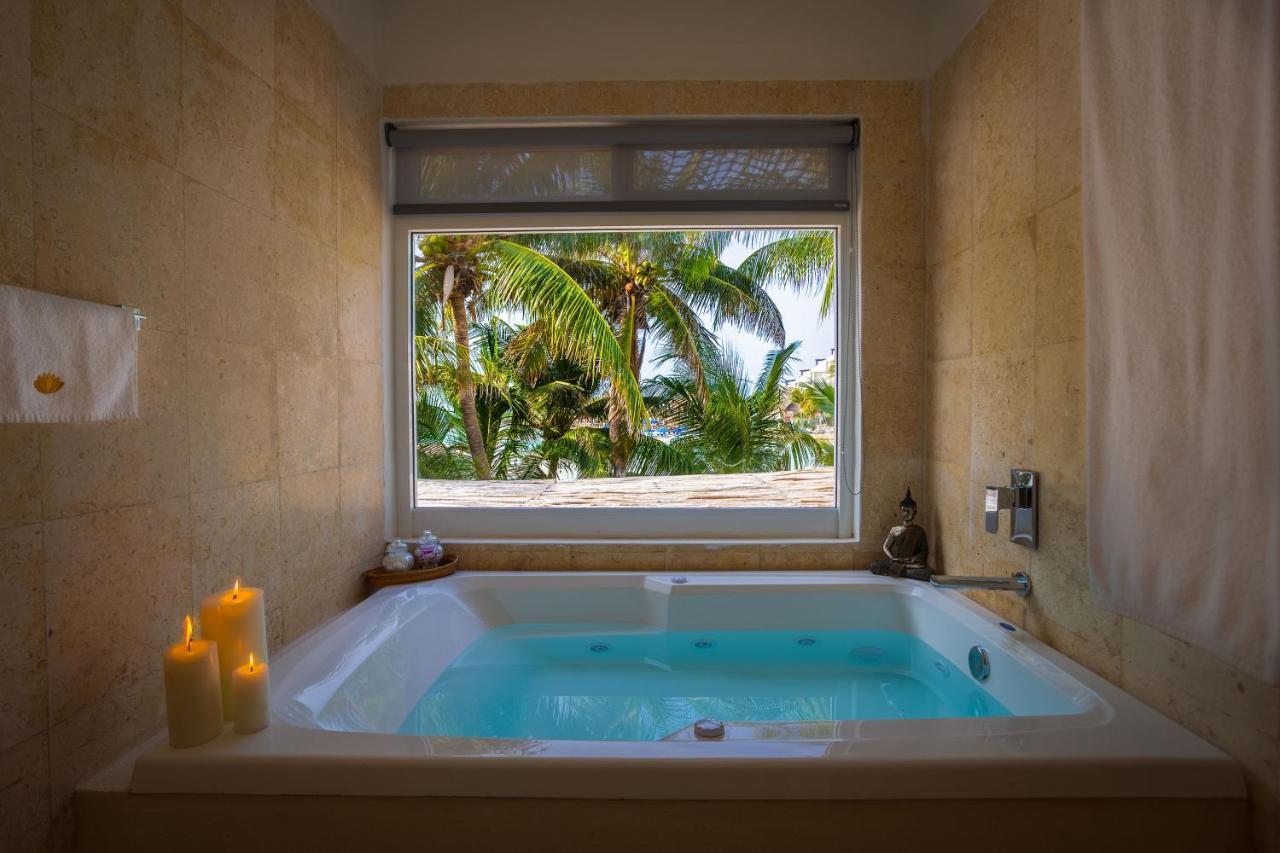 Jacuzzi Suite Partial Ocean View,799881288:JPEG