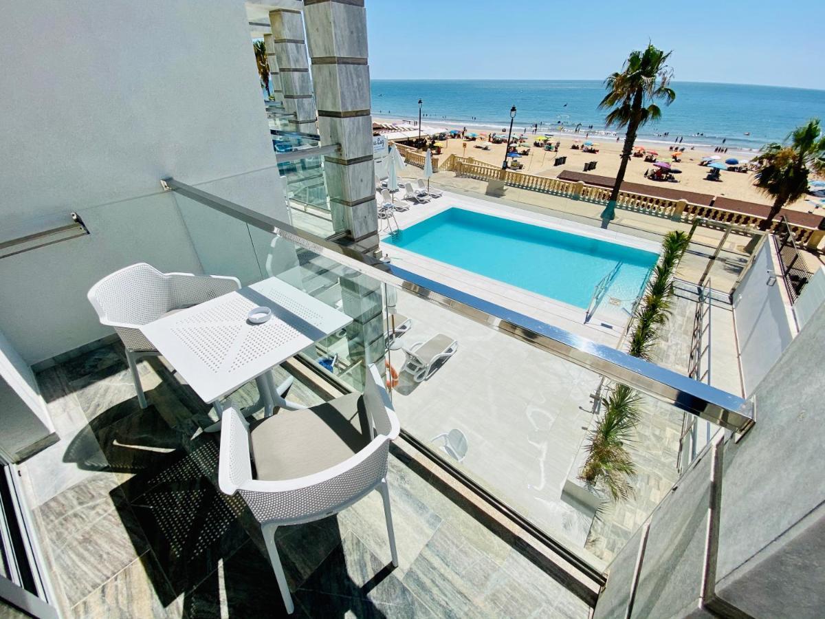 Estudio con vistas al mar (2 adultos)