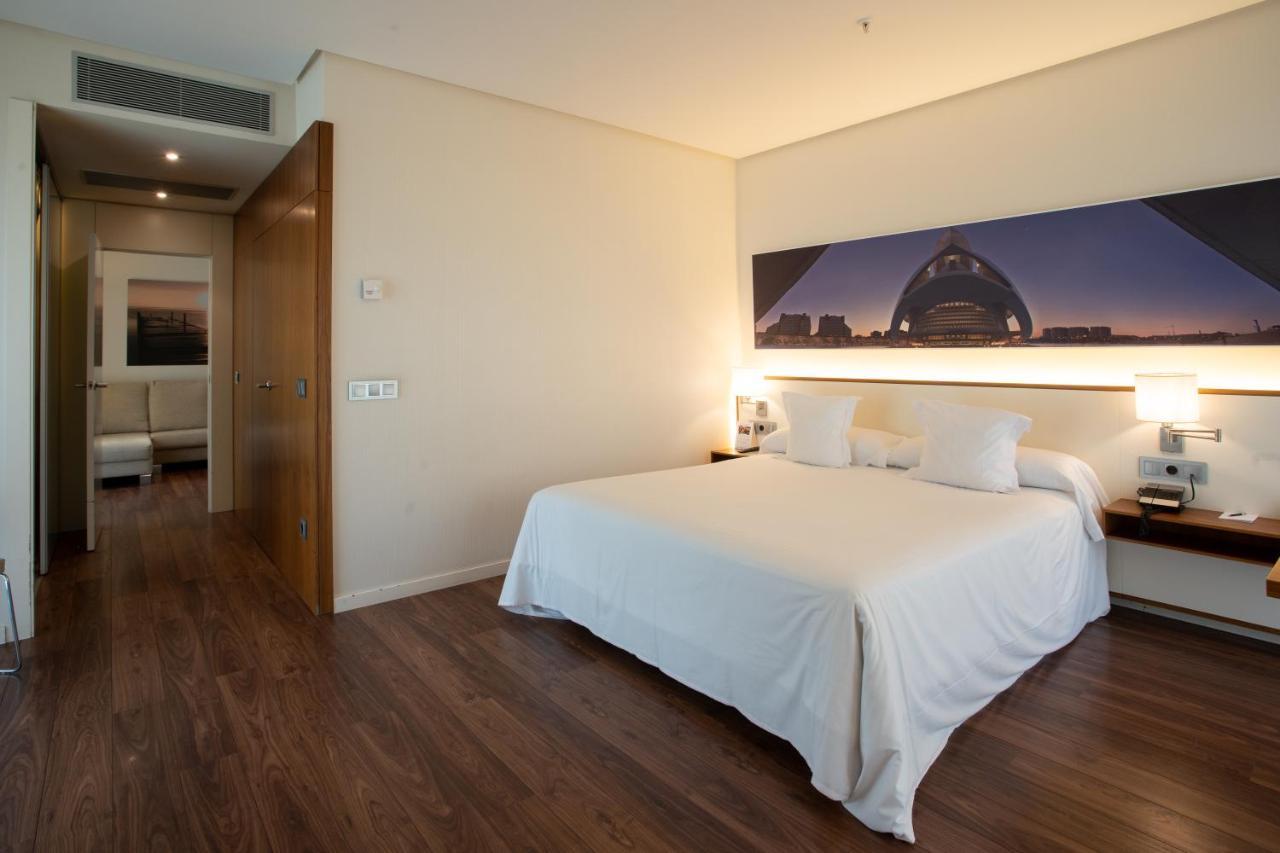 Junior Suite,1530678532:JPEG