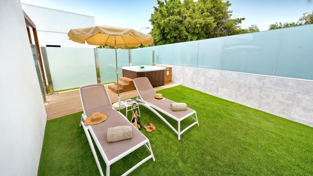 Habitación Deluxe con jardín privado y jacuzzi