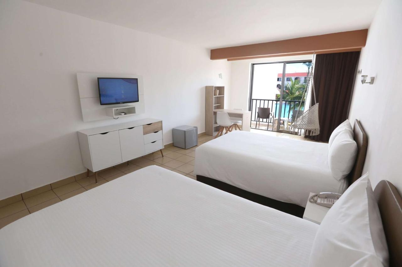 Superior Room 2 Double Beds Non-Smoking,1089673290:JPEG