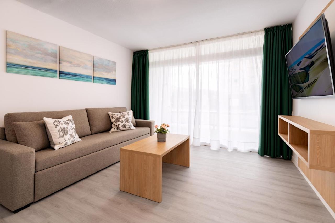 Apartamento de 1 dormitorio con balcón