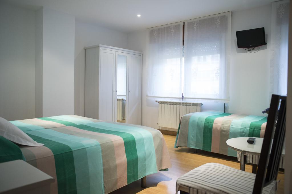 Triple Room,110574381:JPEG