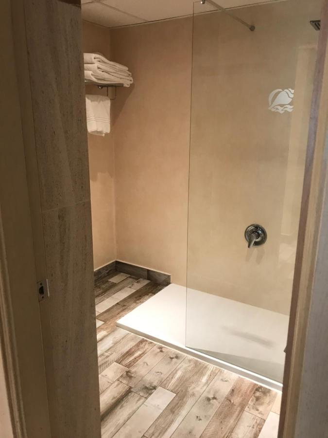 Family Room,1207758070:JPEG