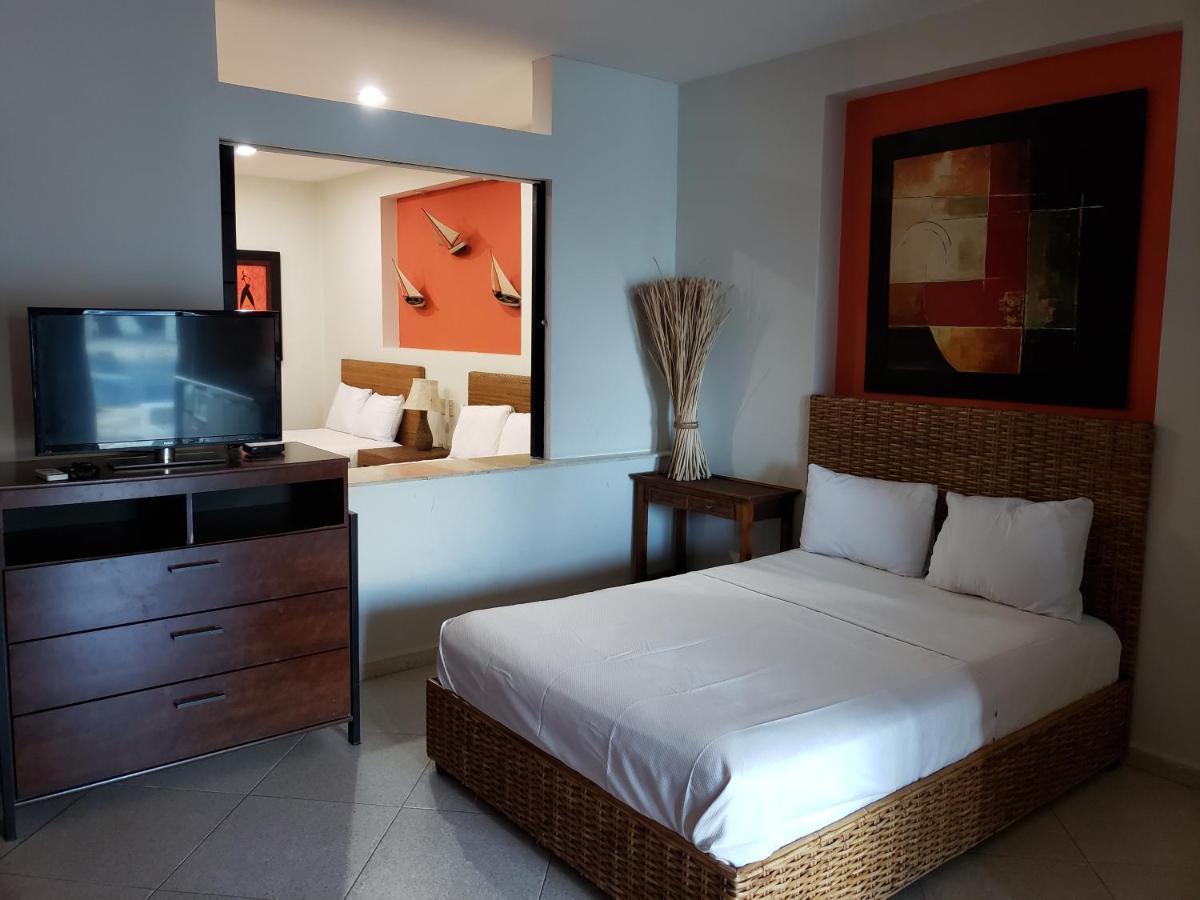 Suite Junior con vistas a la piscina
