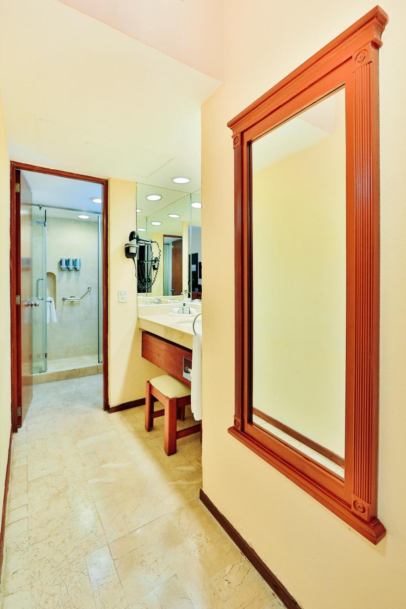 Habitación Familiar Premium Level (2 adultos + 2 niños) - Frente al océano