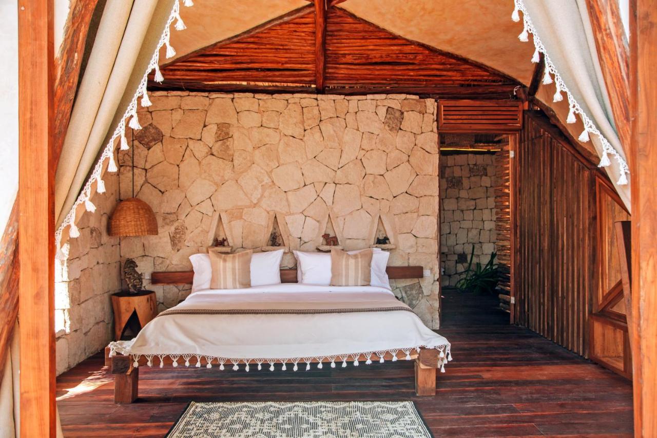 Suite con piscina pequeña - Frente al mar