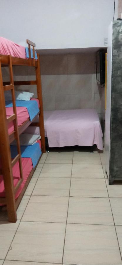 Cama Individual en habitación compartida femenina