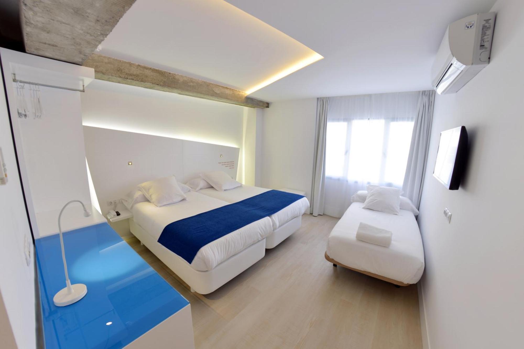 Triple Room,1272599050:JPEG