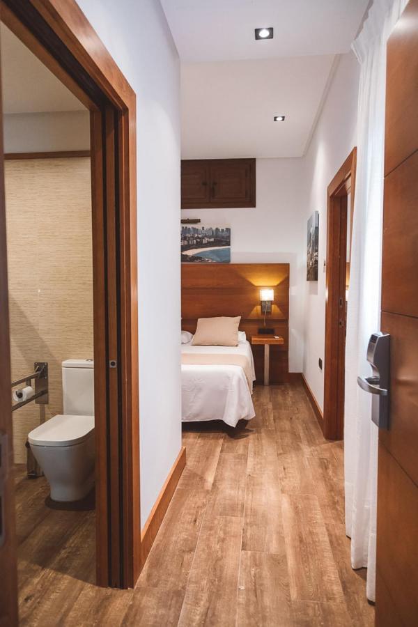 Standard Quadruple Room,1224701519:JPEG