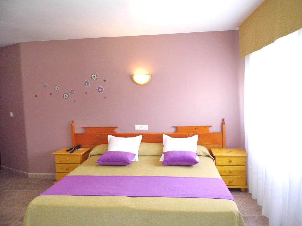 Economy Double or Twin Room