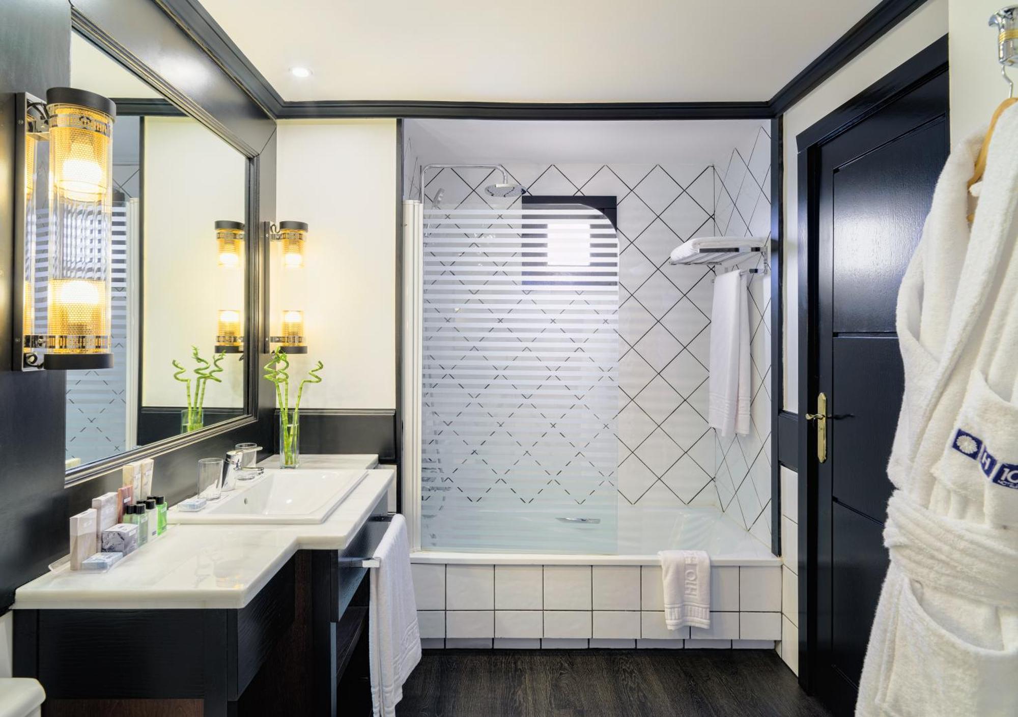 Double or Twin Room,1272564283:JPEG