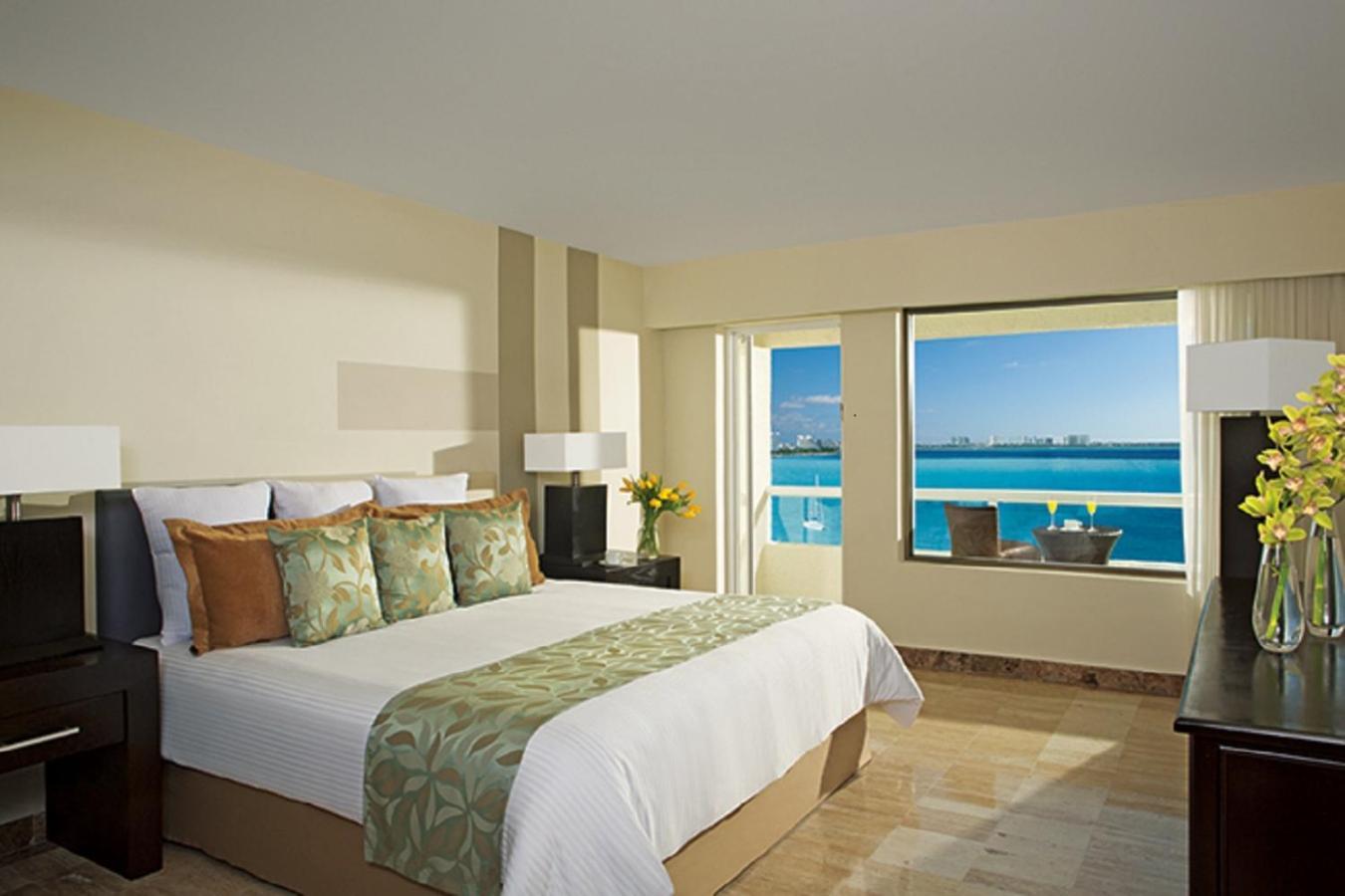 Deluxe Ocean Front Balcony,1329718841:JPEG