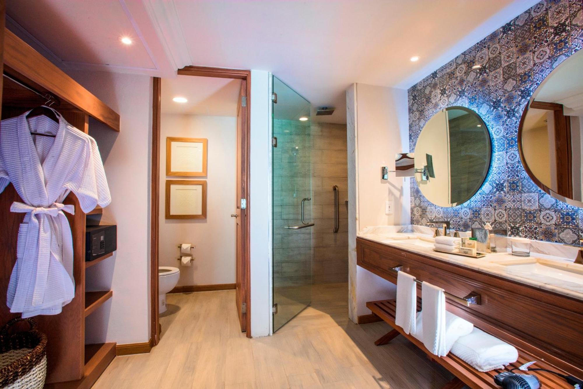 Suite Private Pool,1436822893:JPEG