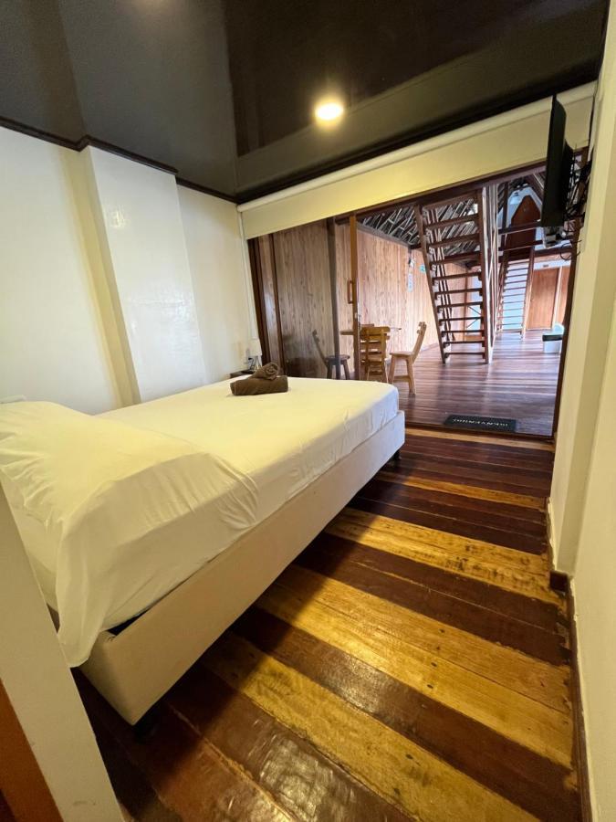 Habitación Doble con vistas a la piscina