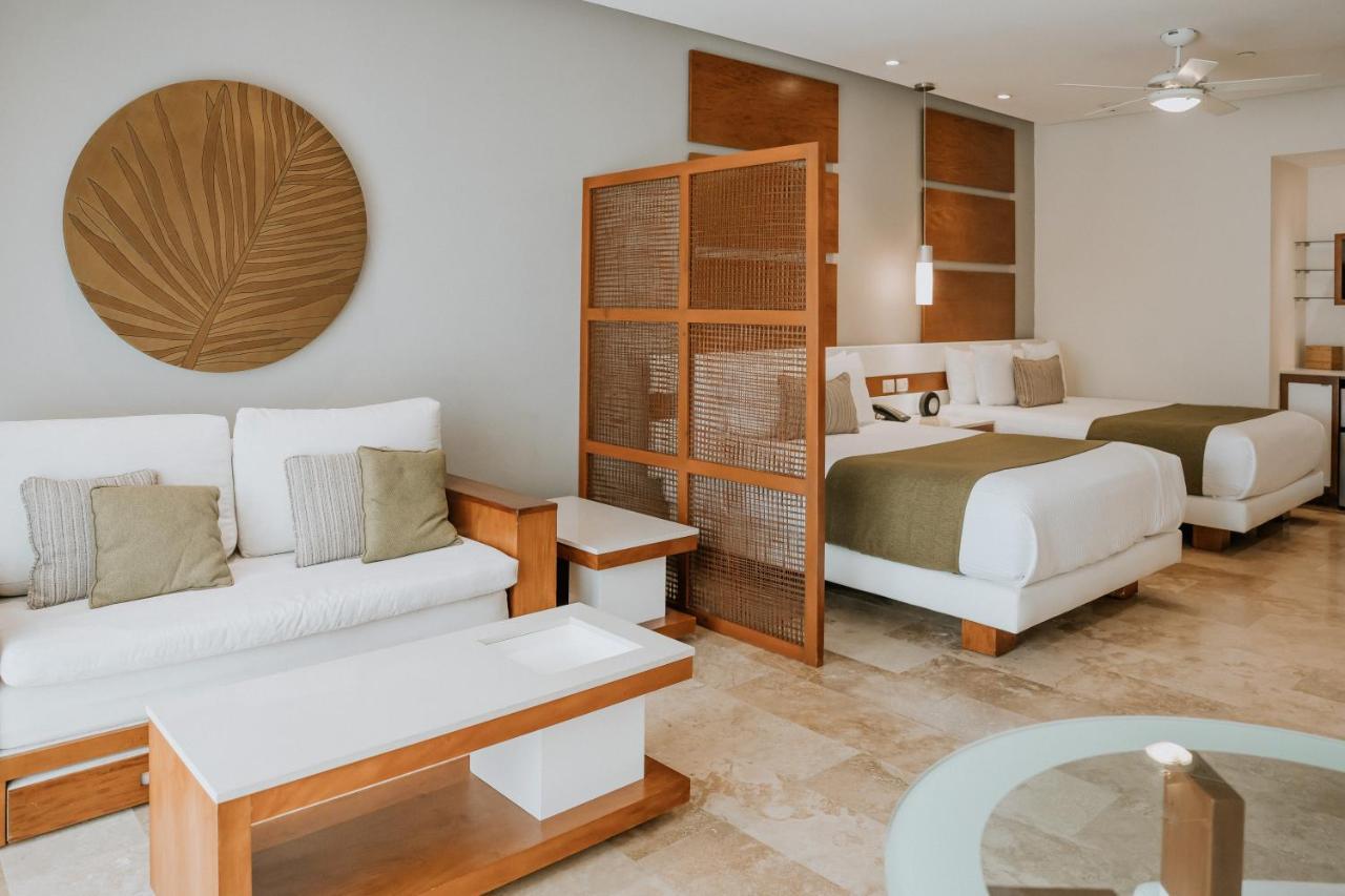 Deluxe Junior Suite 1 King Bed