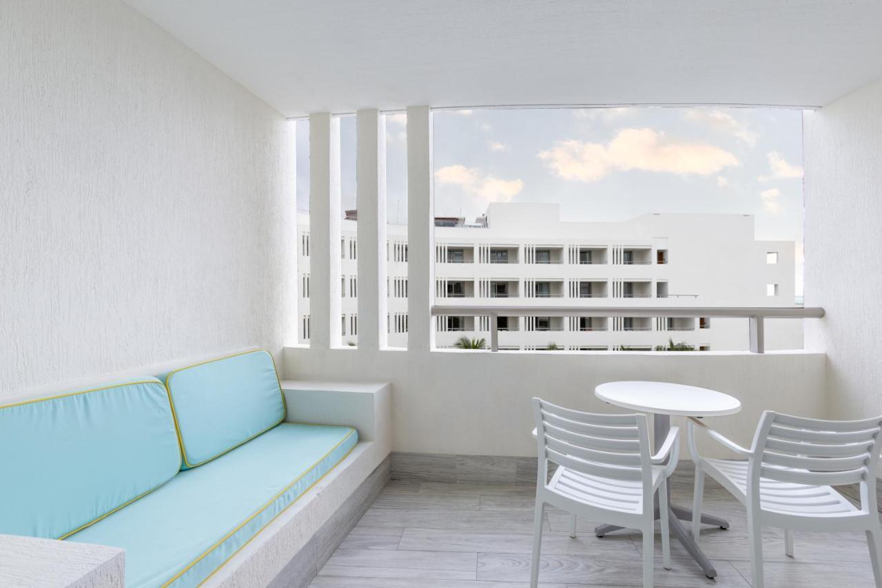 Deluxe Ocean View Double,1338717296:JPEG