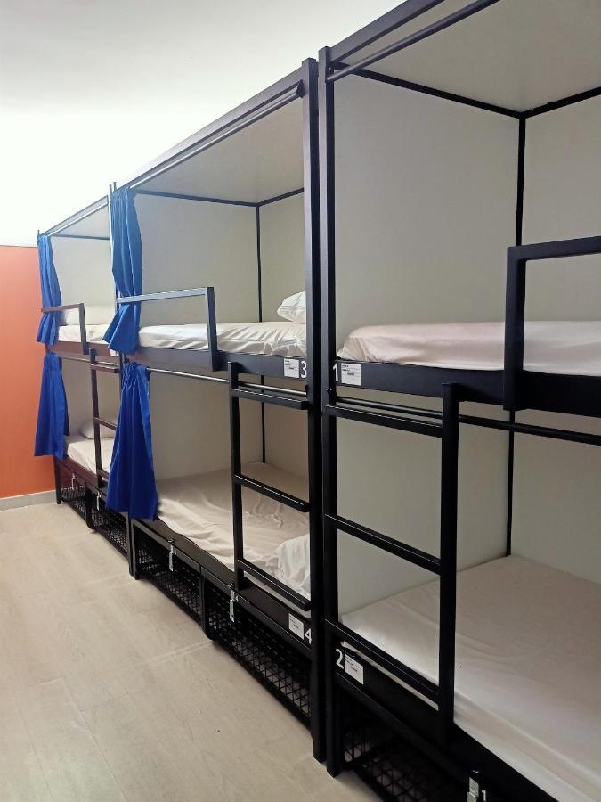 Cama en habitación compartida mixta de 10 camas