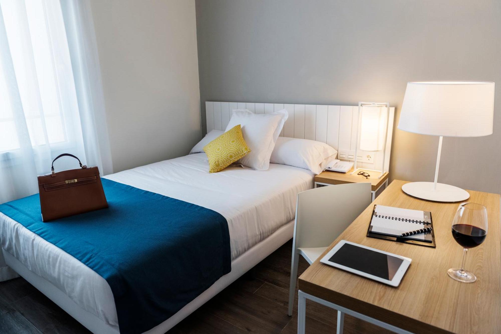 Single Room,1226842193:JPEG