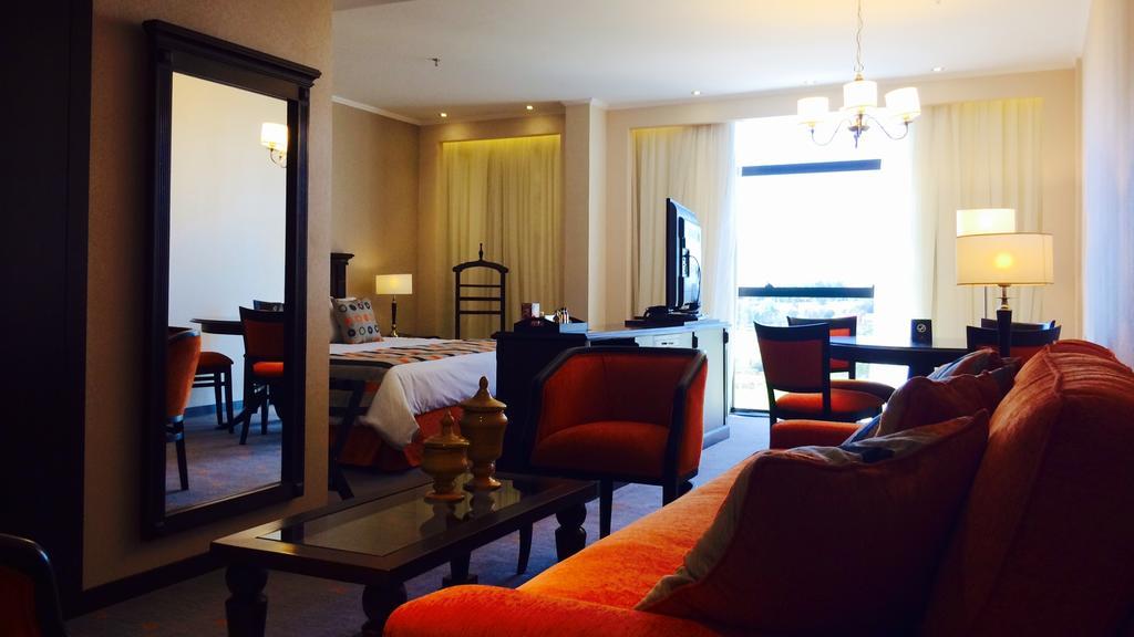 Suite with River View,152673994:JPEG