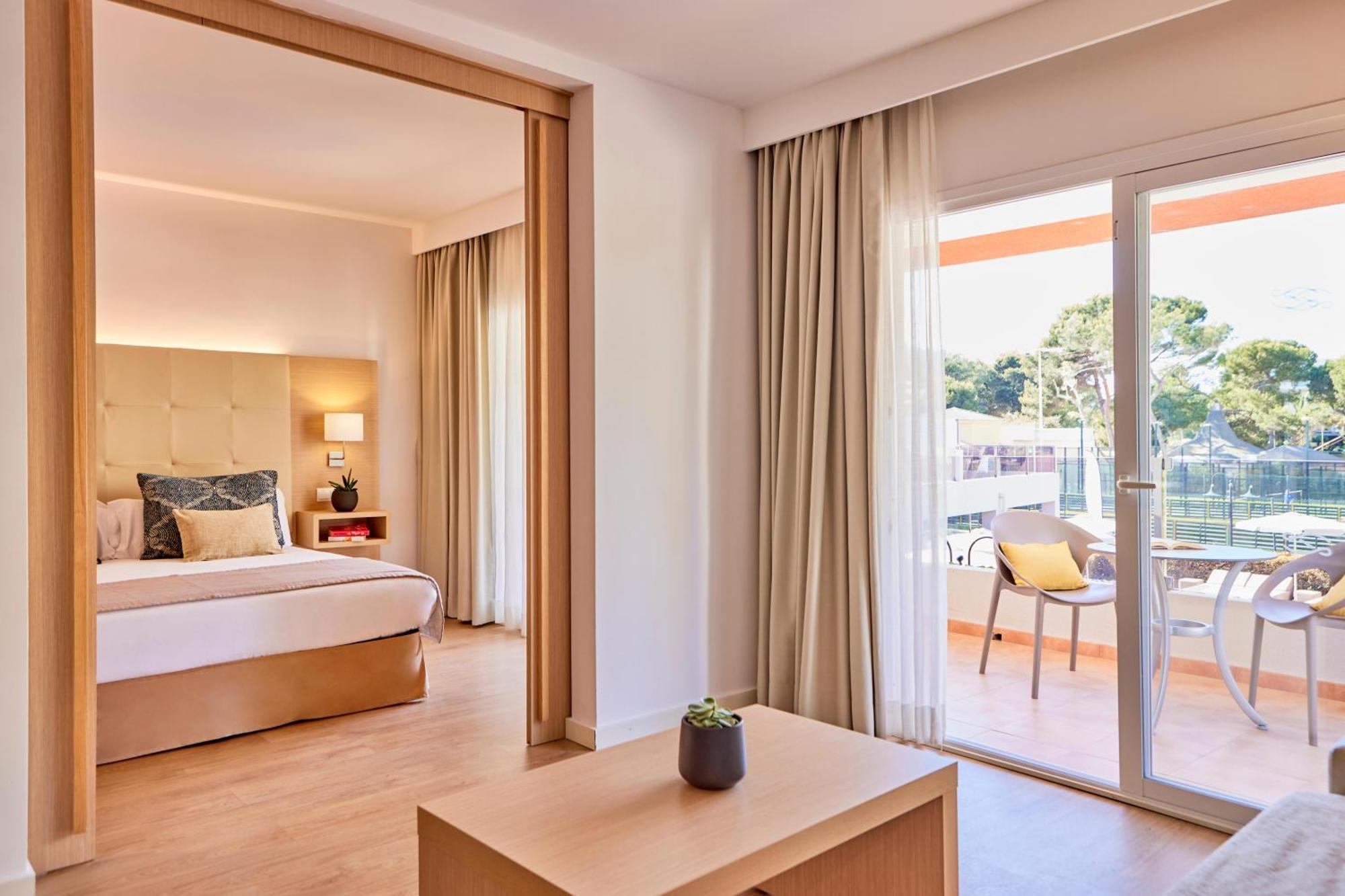 One-Bedroom Suite,1545000676:JPEG