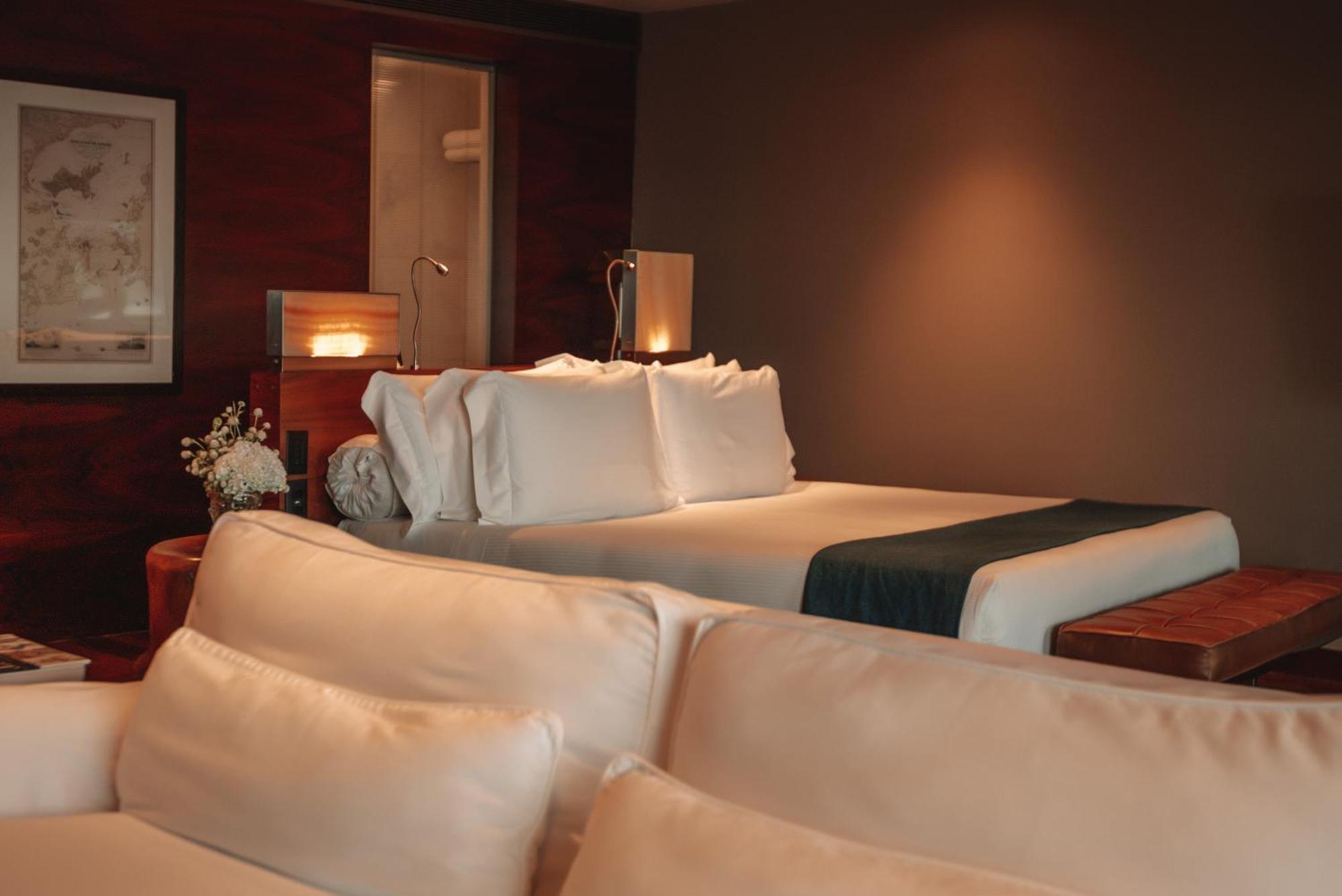 Suite with Sea View,1549620997:JPEG