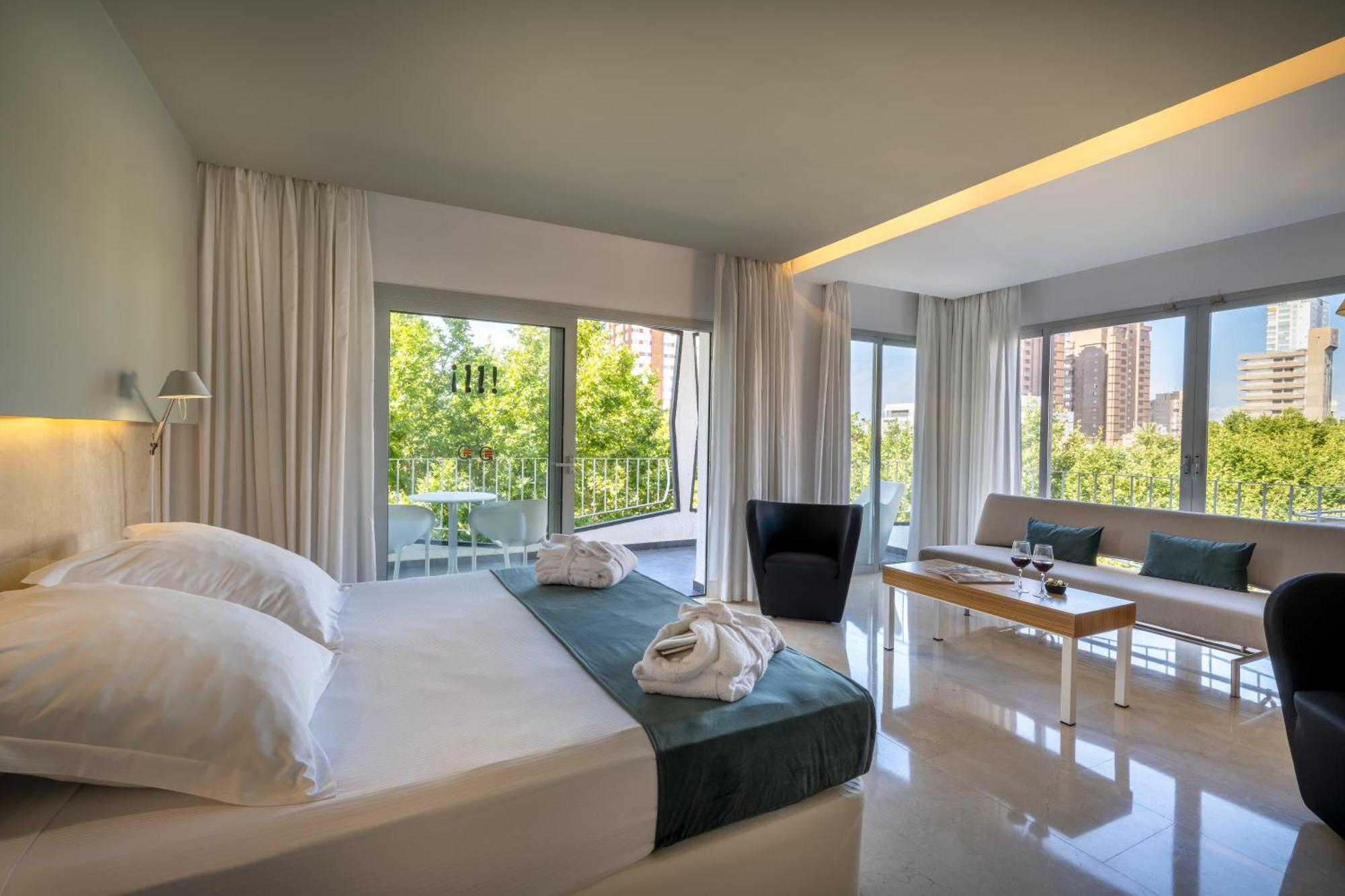 Deluxe Room,1553399821:JPEG