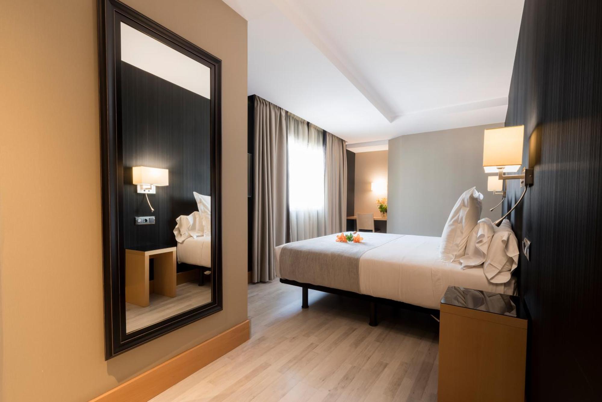 Habitación Doble con vistas a la ciudad - Cama grande