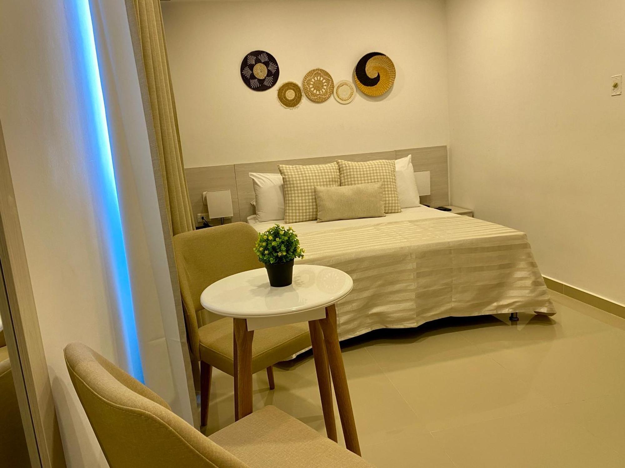 Deluxe Double Room,1572654086:JPEG