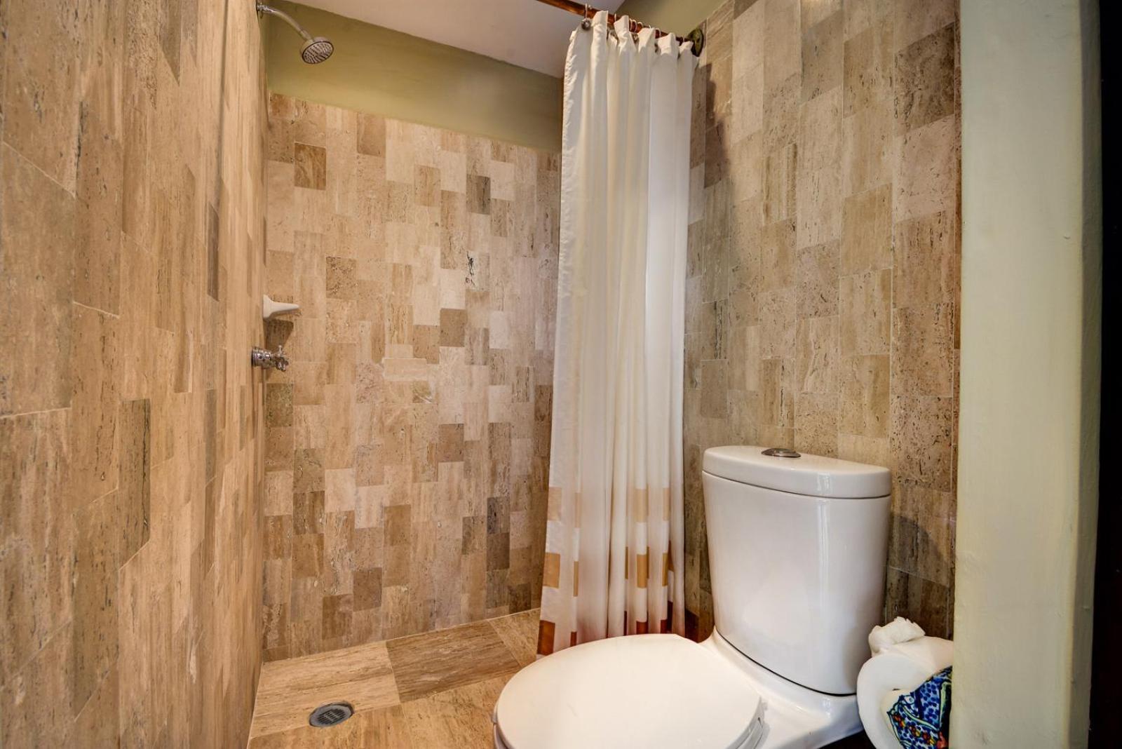 Habitación Familiar con balcón