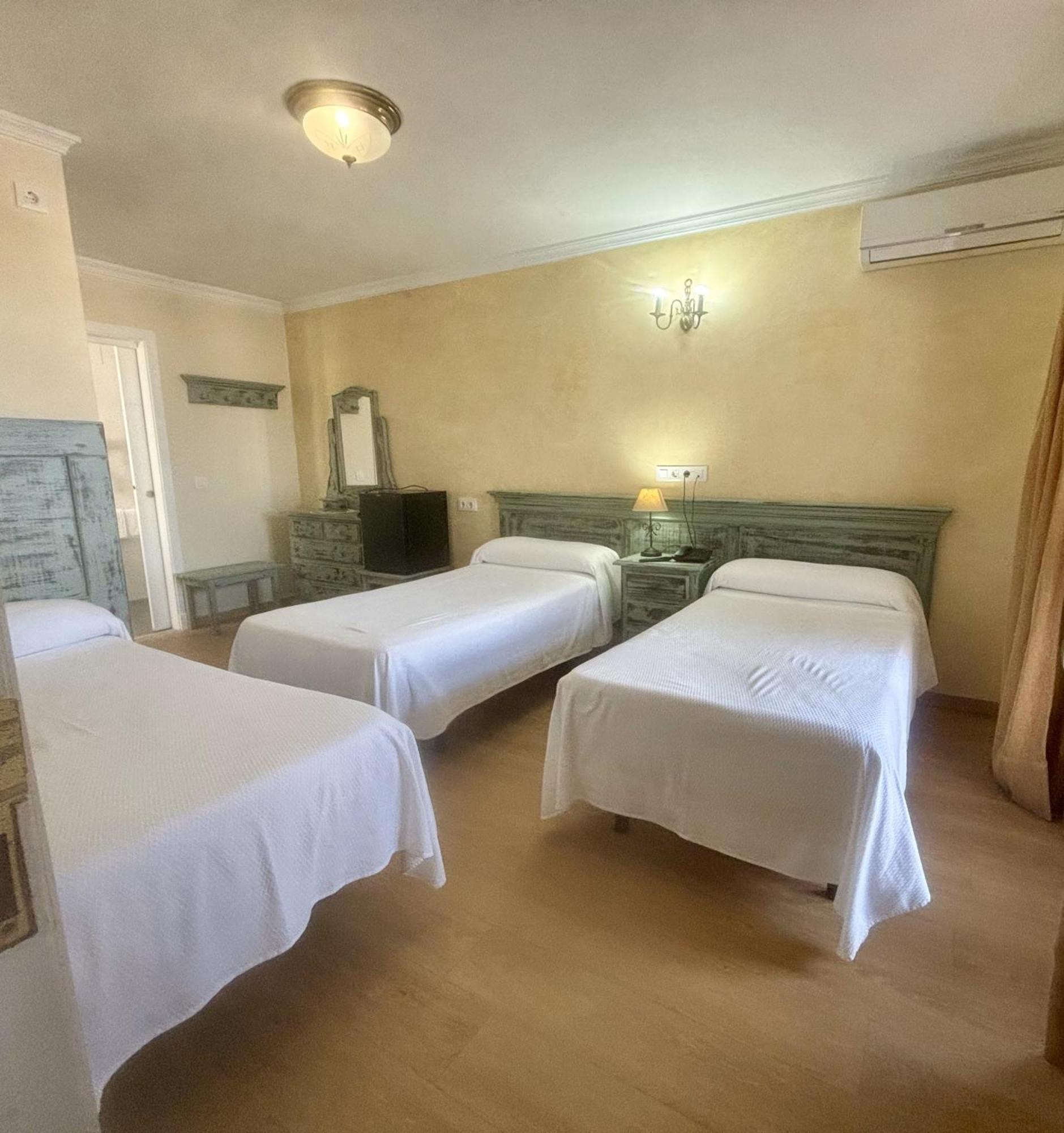 Habitación Triple (3 adultos)