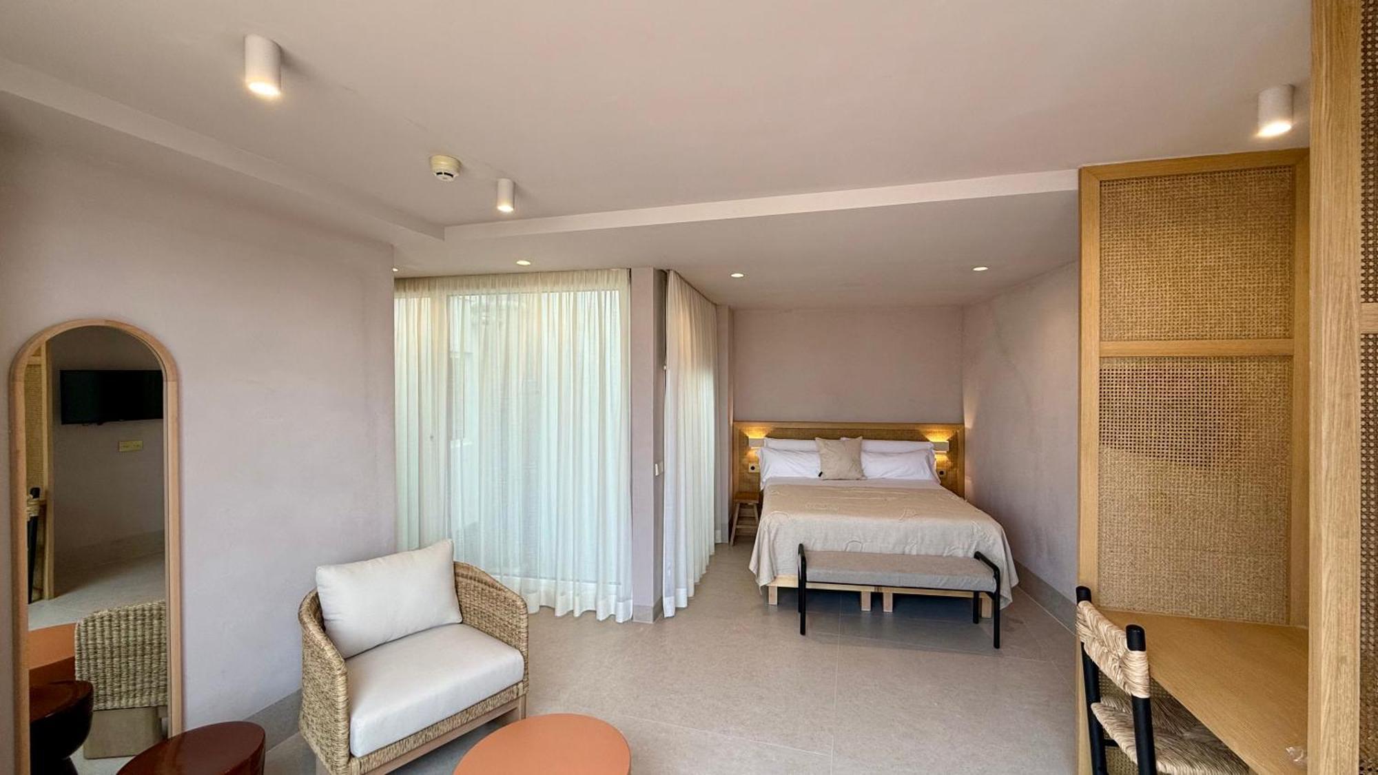 Double Room Terrace,1625488378:JPEG