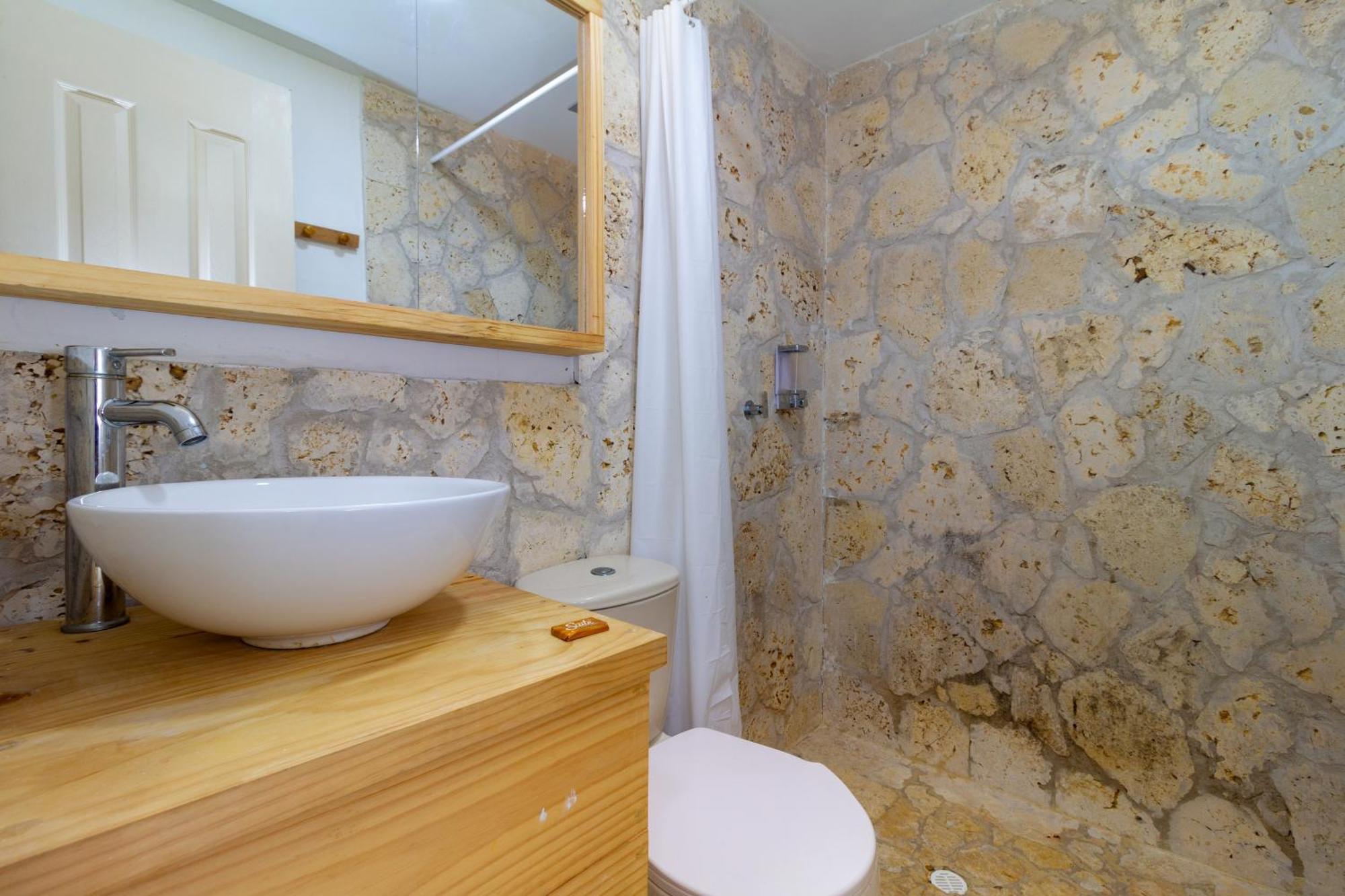 Triple Room,1630904413:JPEG