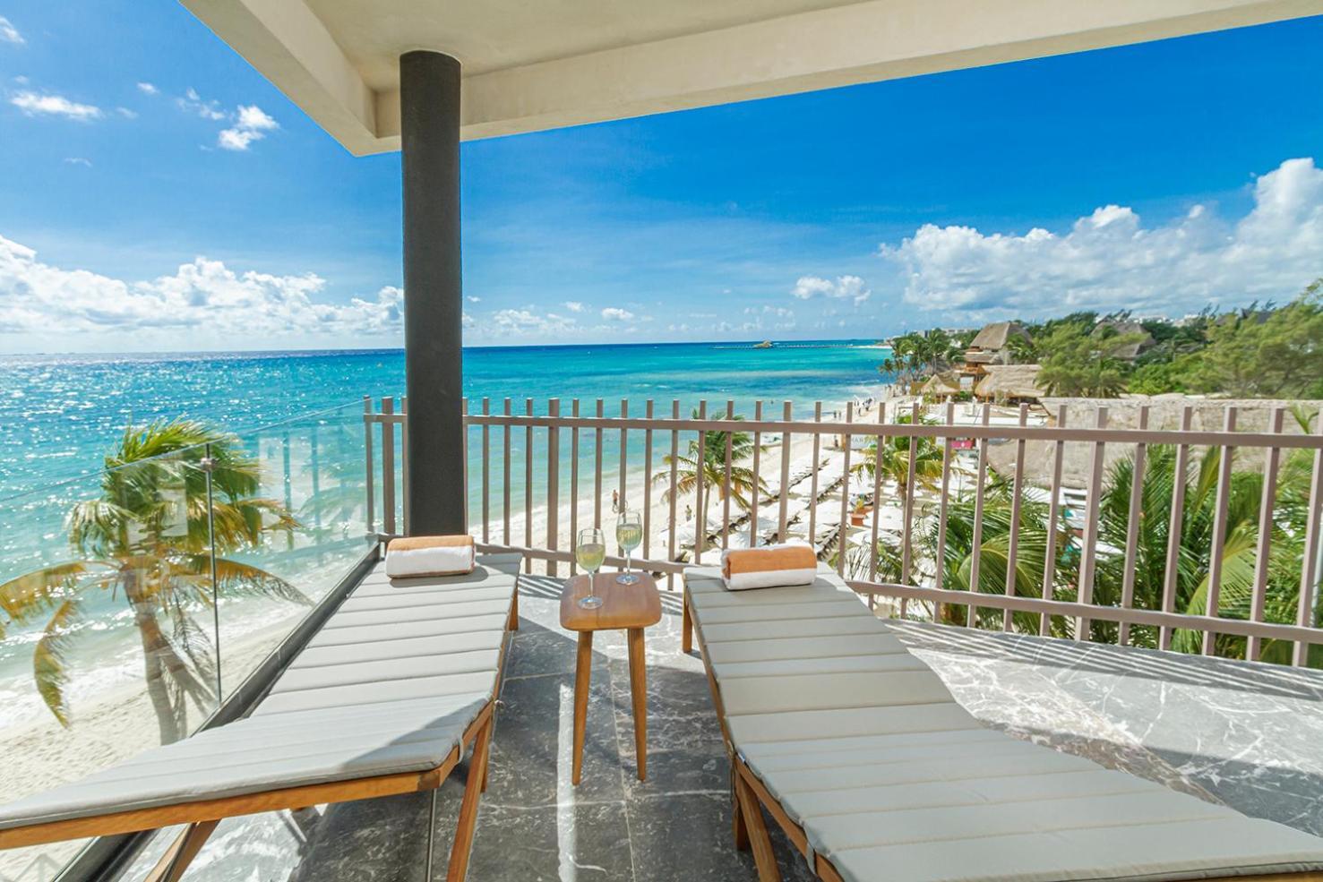 Ocean View 2 BR Apartment with Private Pool and Terrace