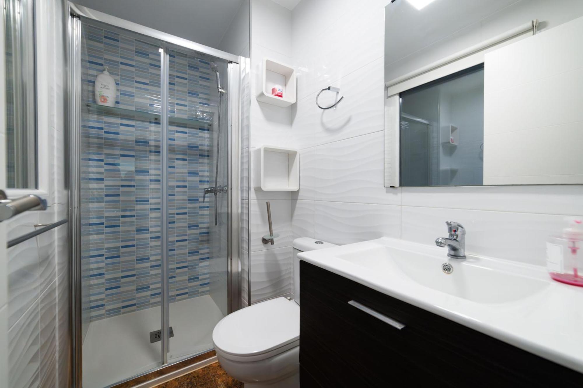 Apartamento con balcón