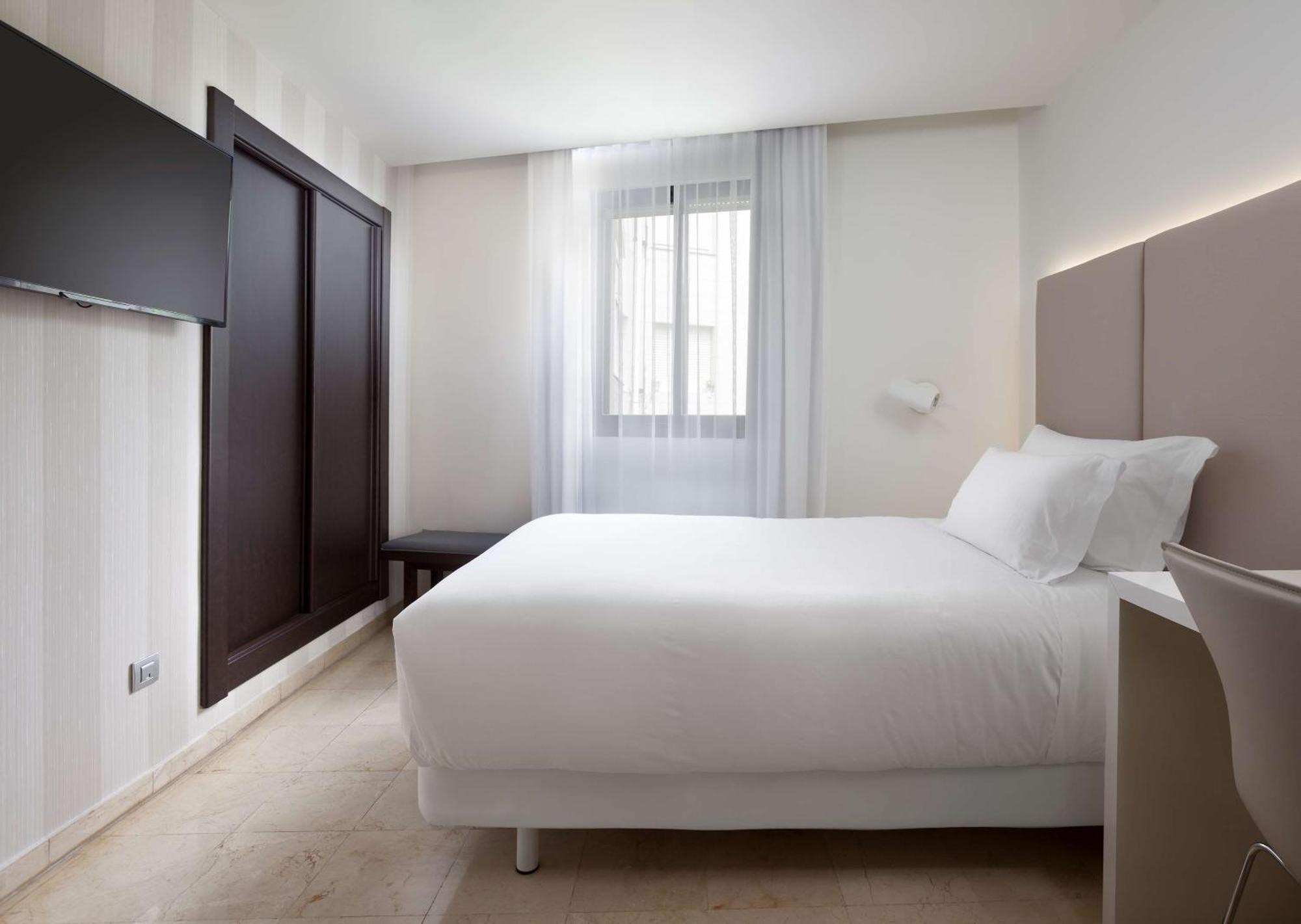 Small Room,1649015315:JPEG