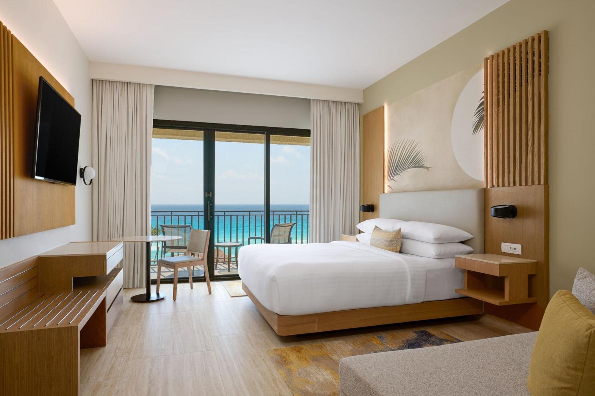 Ocean Front View Room,1656182123:JPEG