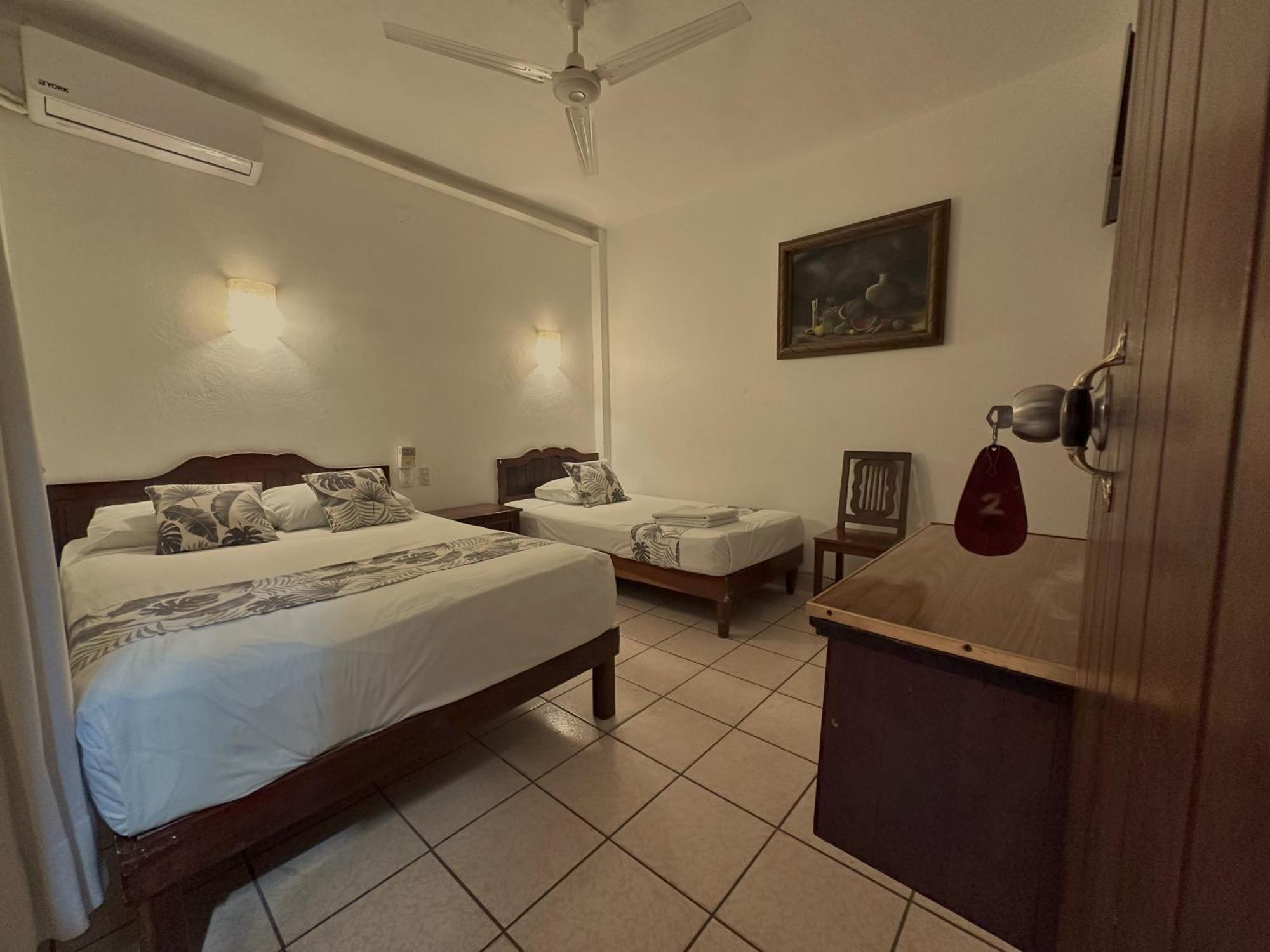 Habitación Triple con baño privado
