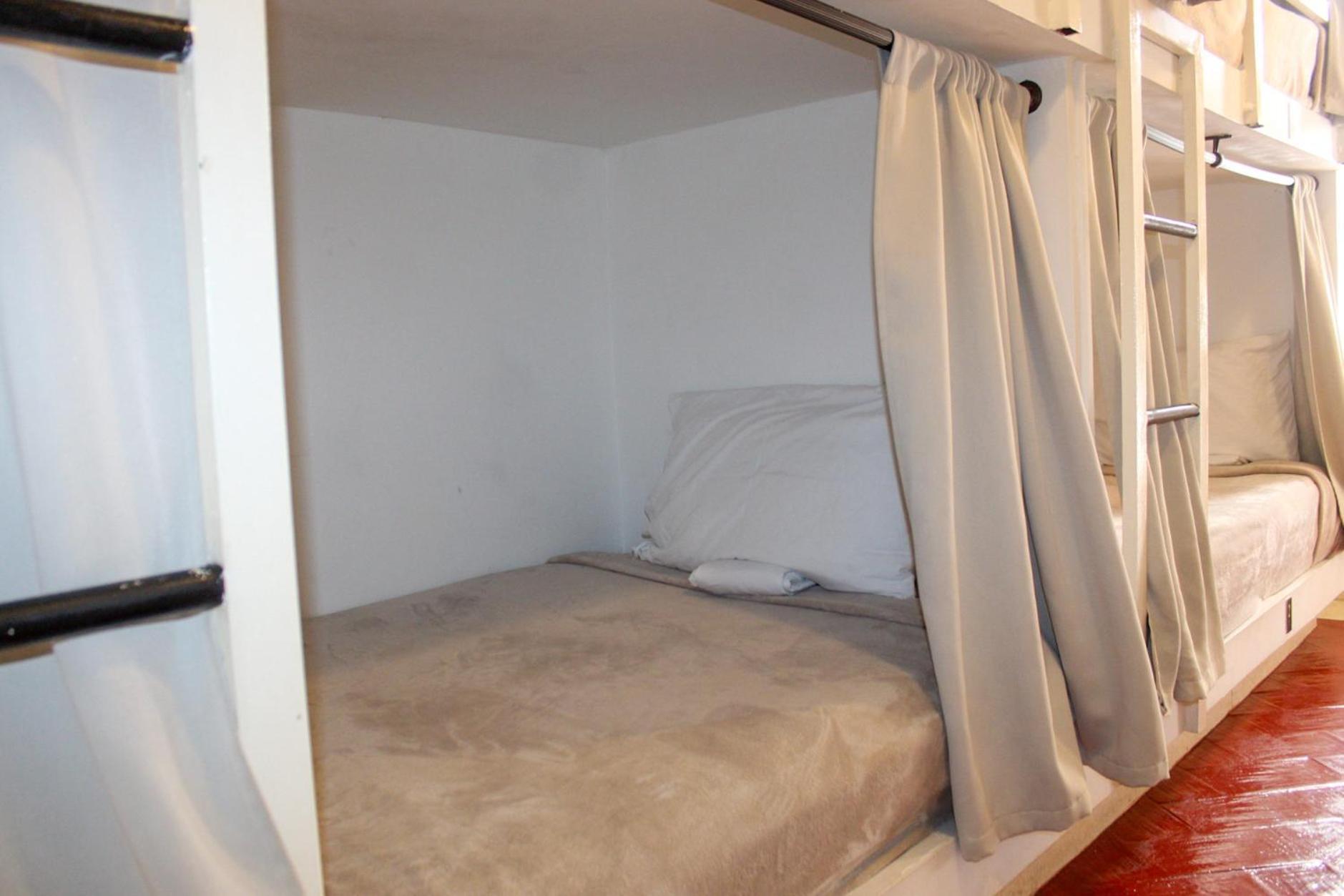 Cama en habitación compartida mixta de 4 camas