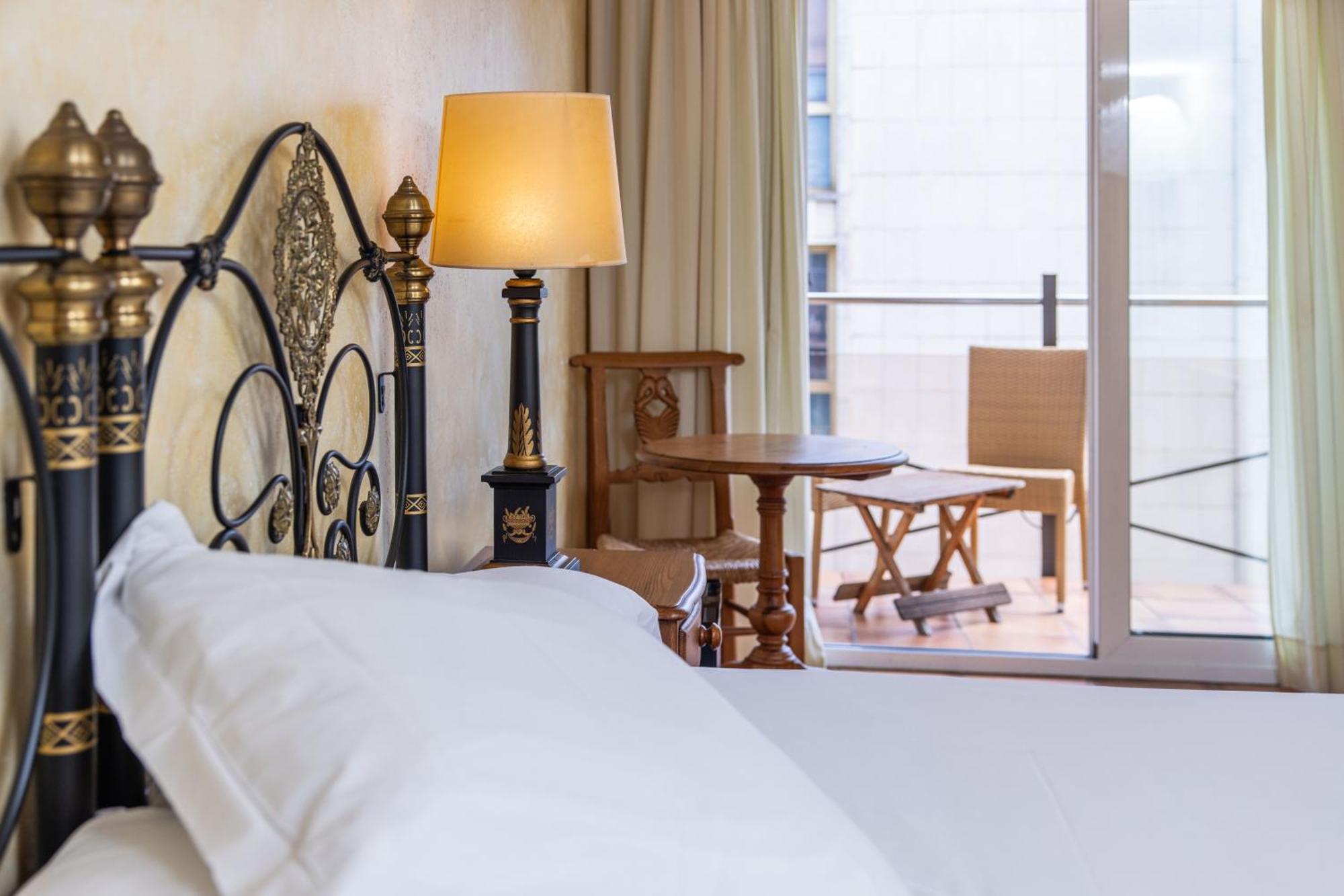 Double Room,1672561267:JPEG