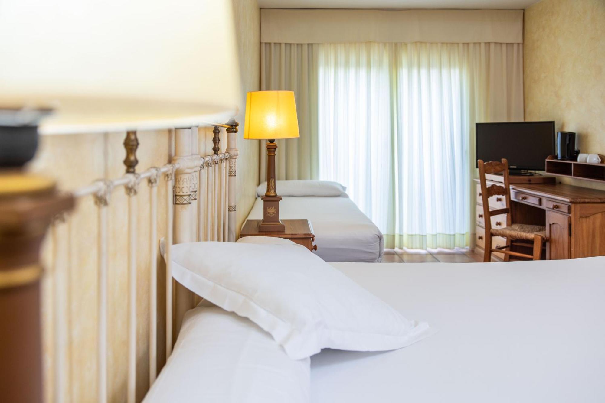 Triple Room with Balcony,1672561300:JPEG
