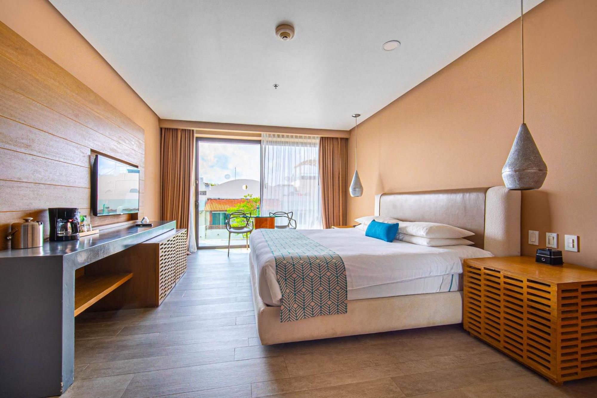Habitación Superior con cama extragrande - Solo adultos
