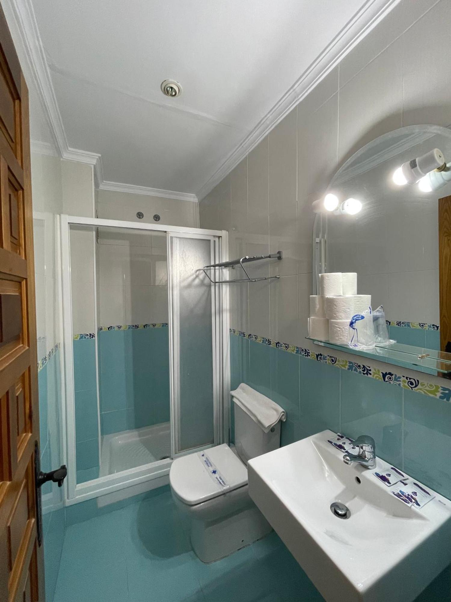 Double or Twin Room,1687471840:JPEG