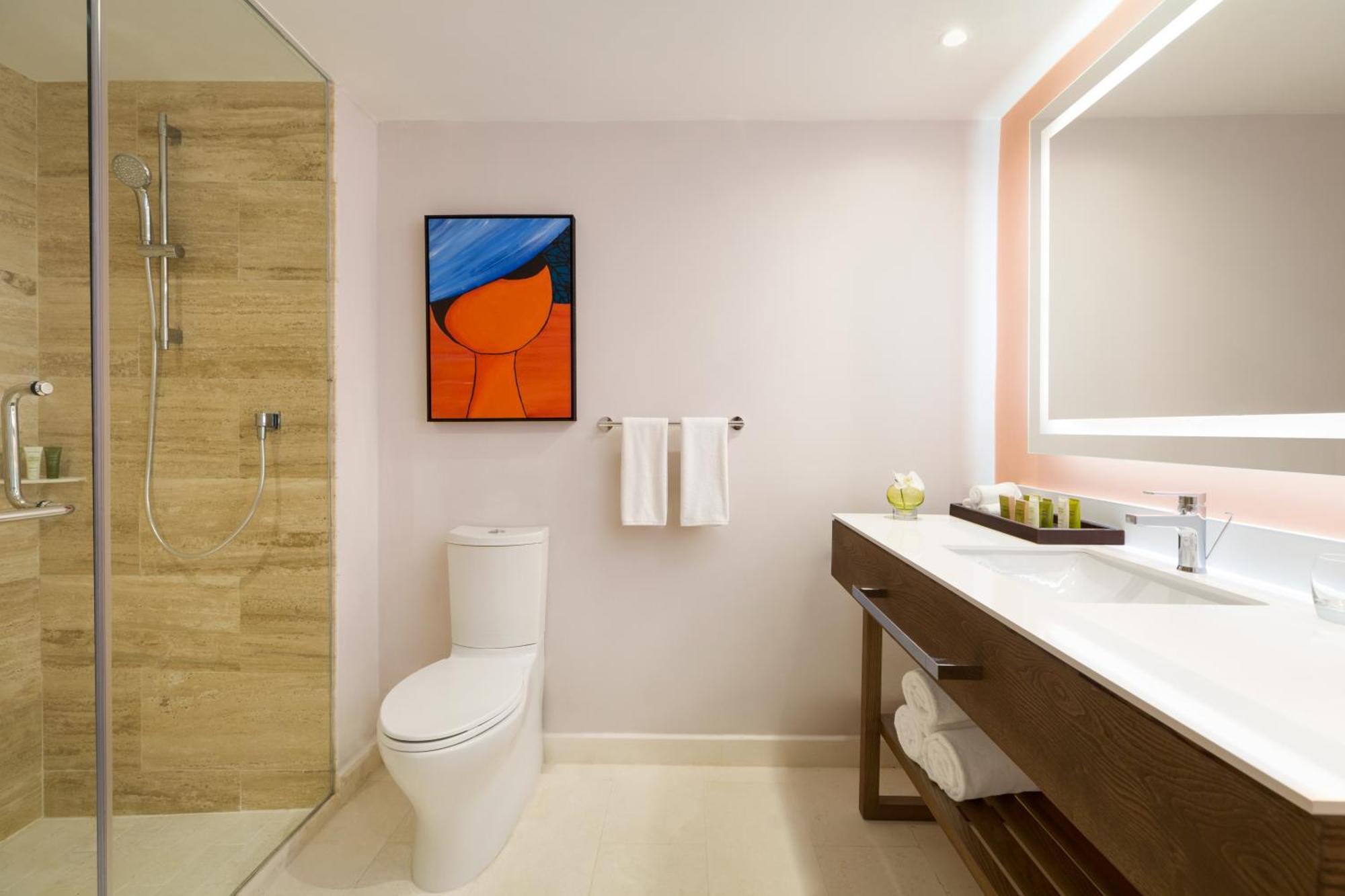 Deluxe Partial Ocean View - 2 Queens