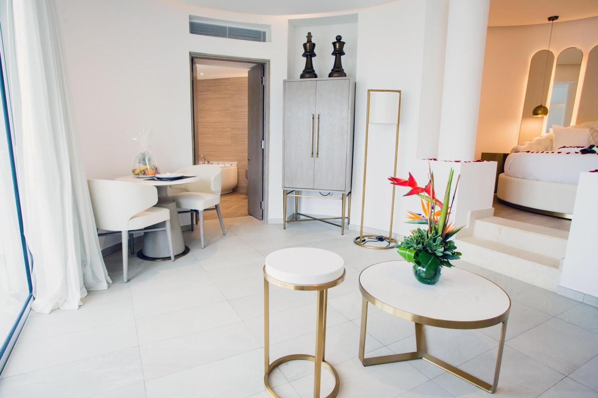 Suite Platinum Luna de Miel - Solo para adultos