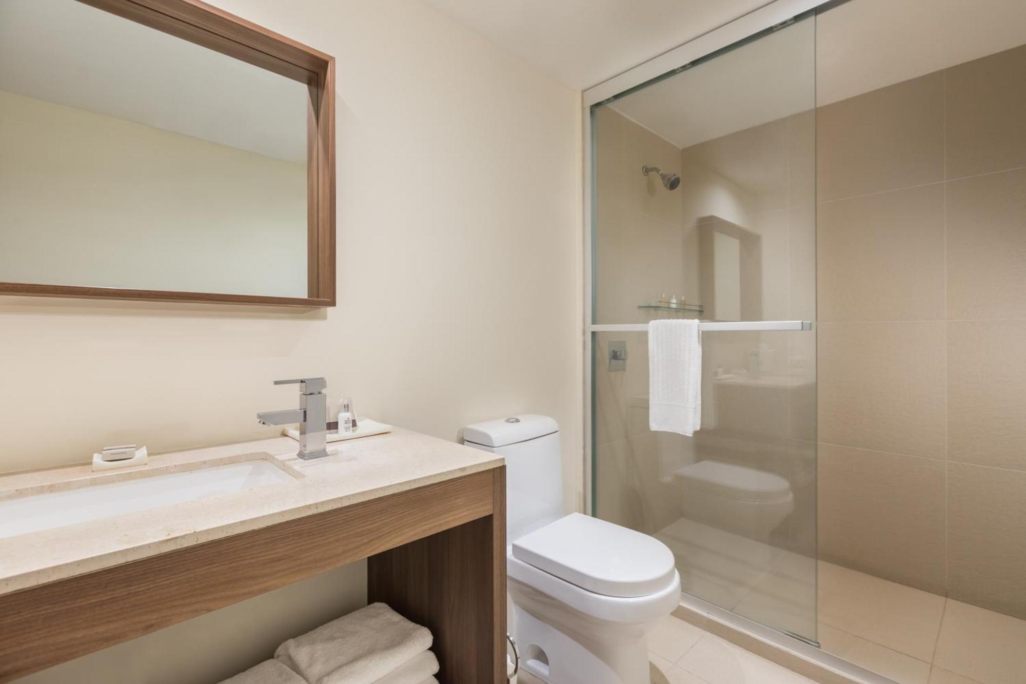 Apartamento de 3 dormitorios con vistas al puerto