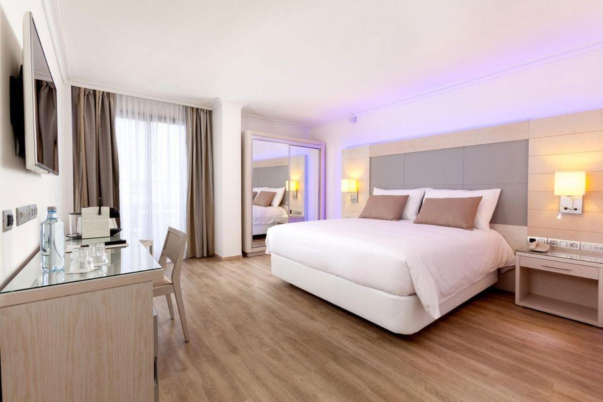Exclusive Double Room with Pool View