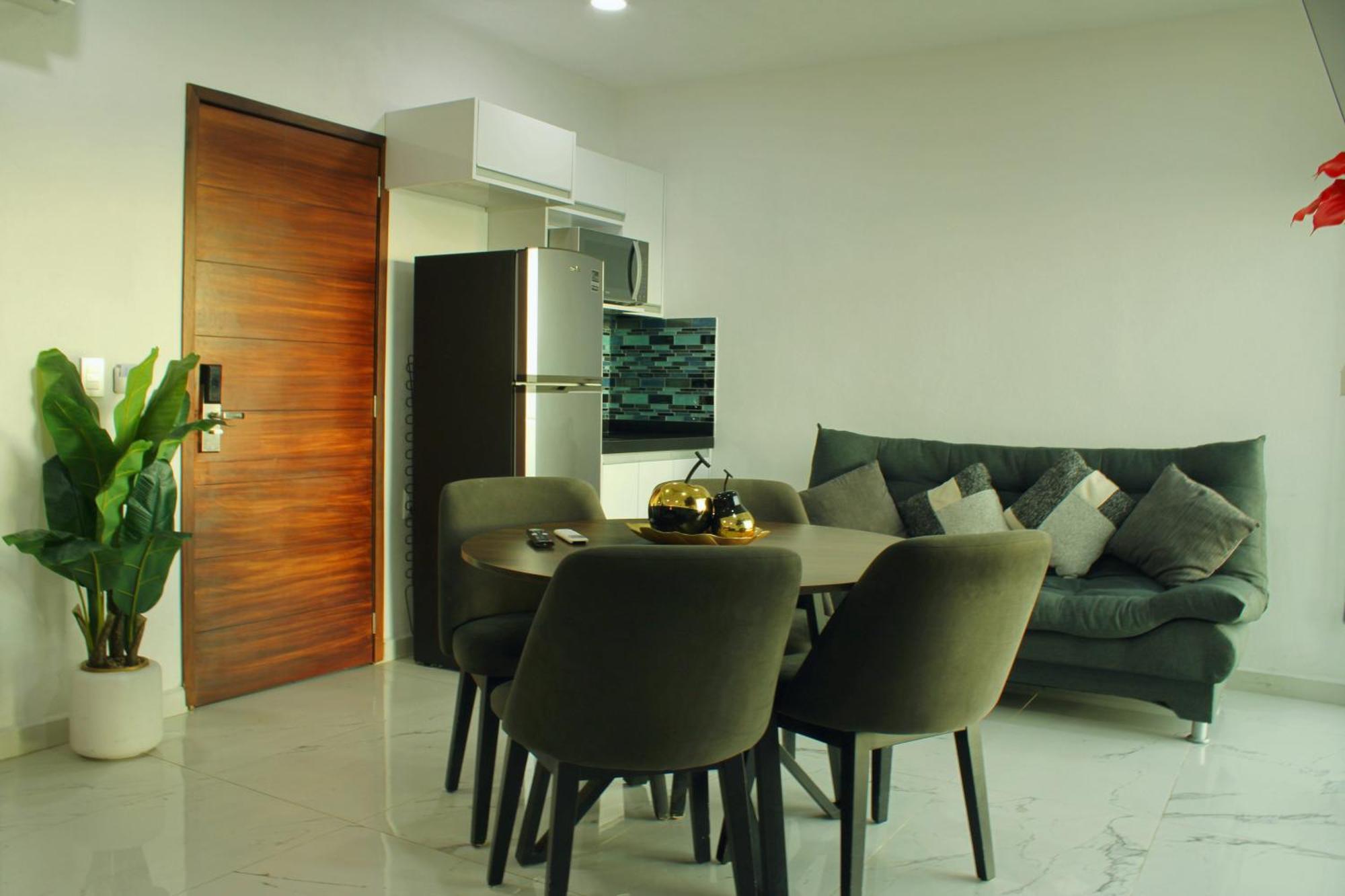 Studio with Ocean View,1742777342:JPEG