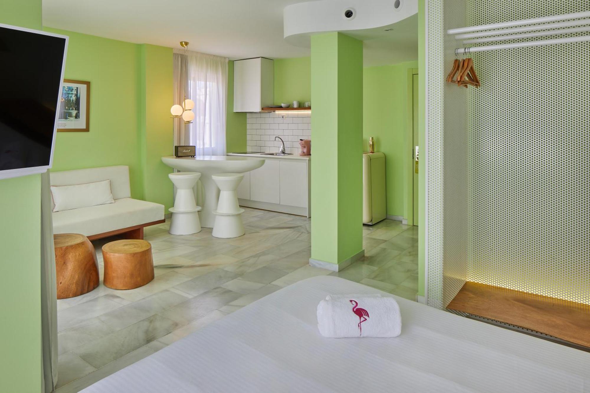 Junior Suite,1756401436:JPEG