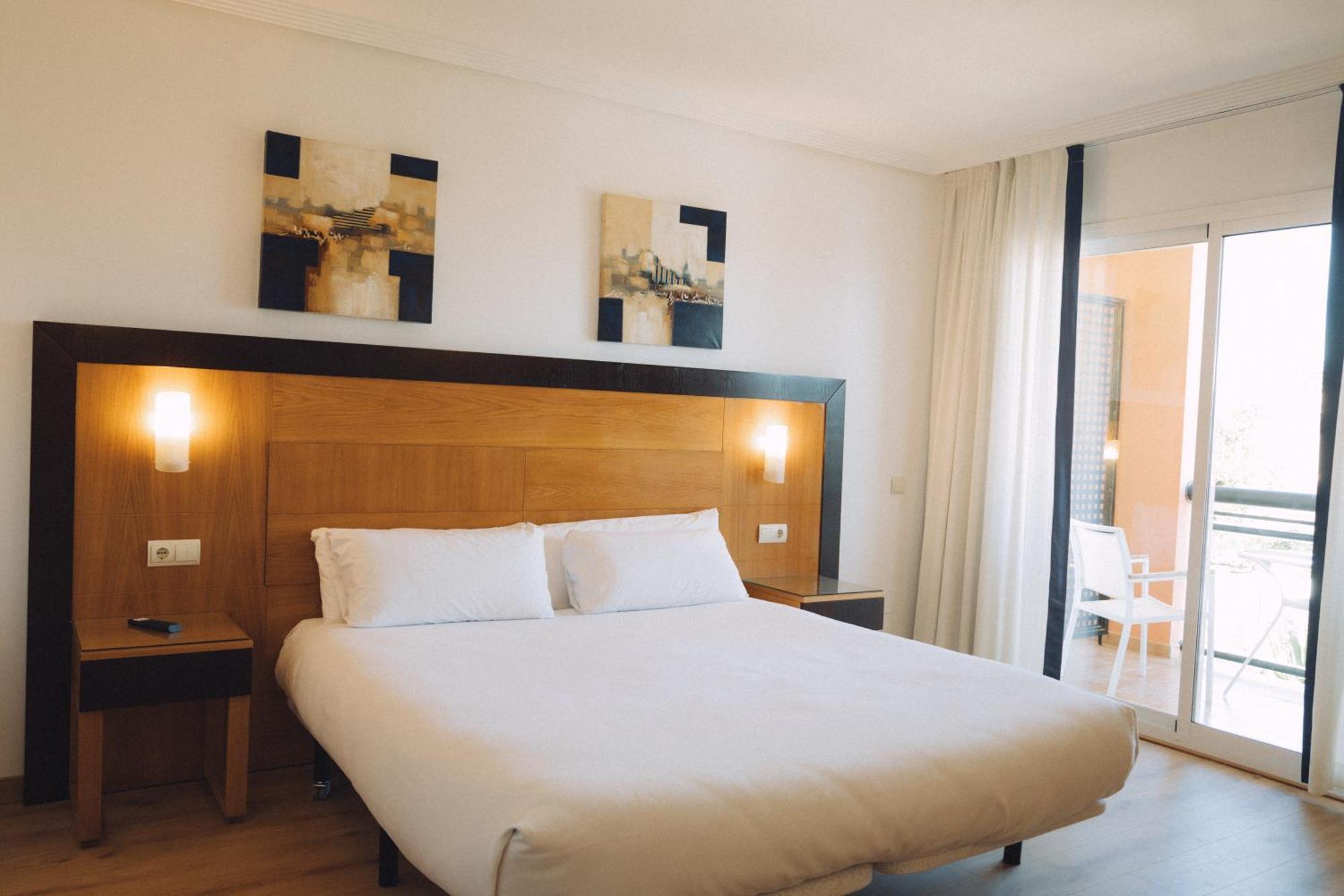 Deluxe Double or Twin Room,1758526217:JPEG